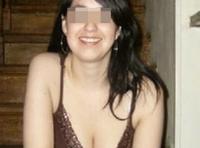 Avaleuse de jus désire pomper un pénis bien large à Tournai